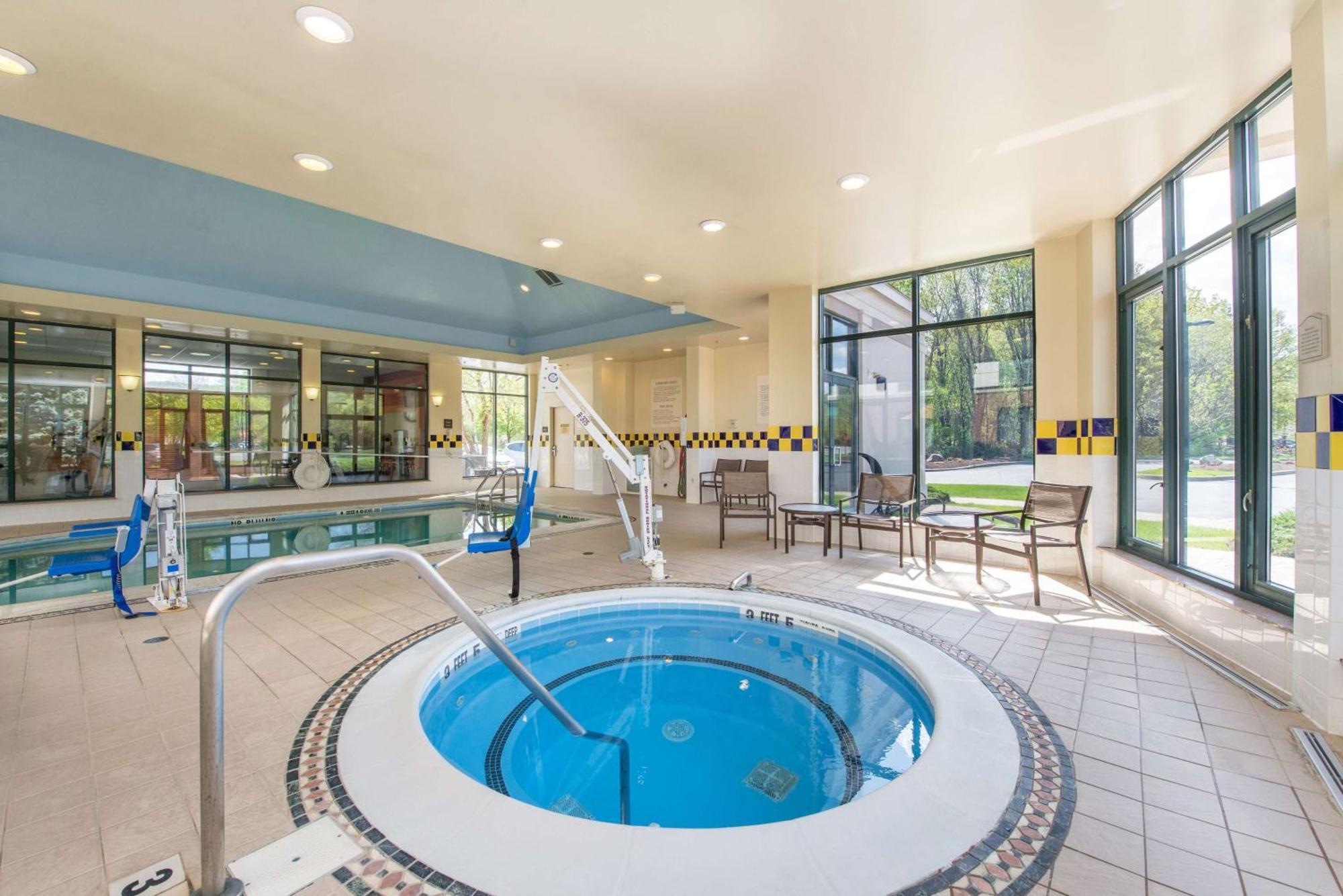 Hilton Garden Inn Poughkeepsie/Fishkill Exterior foto