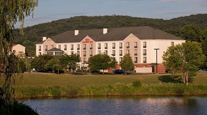 Hilton Garden Inn Poughkeepsie/Fishkill Exterior foto